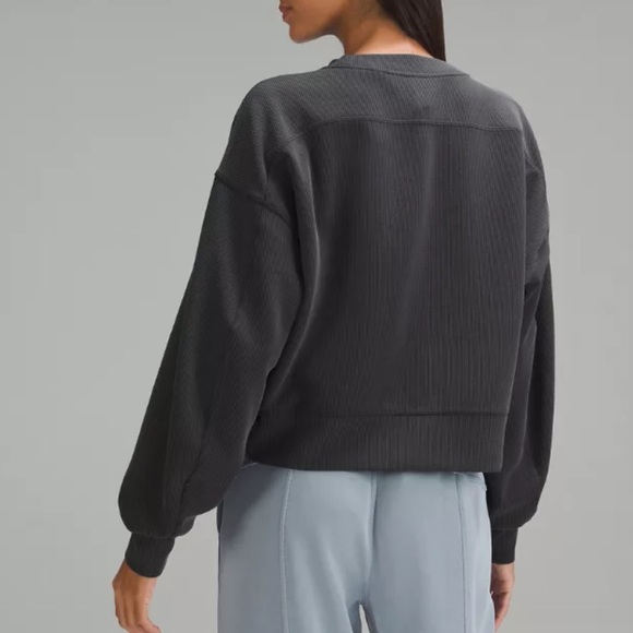 Lululemon Softstreme Oversized Cropped Crewneck Pullover - Picture 10 of 11